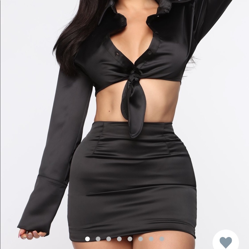 Hello monday satin set